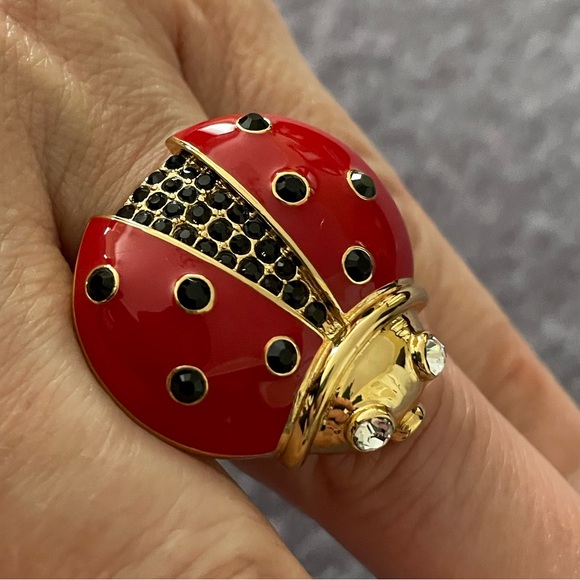 Lady bug ring. - Picture 3 of 6